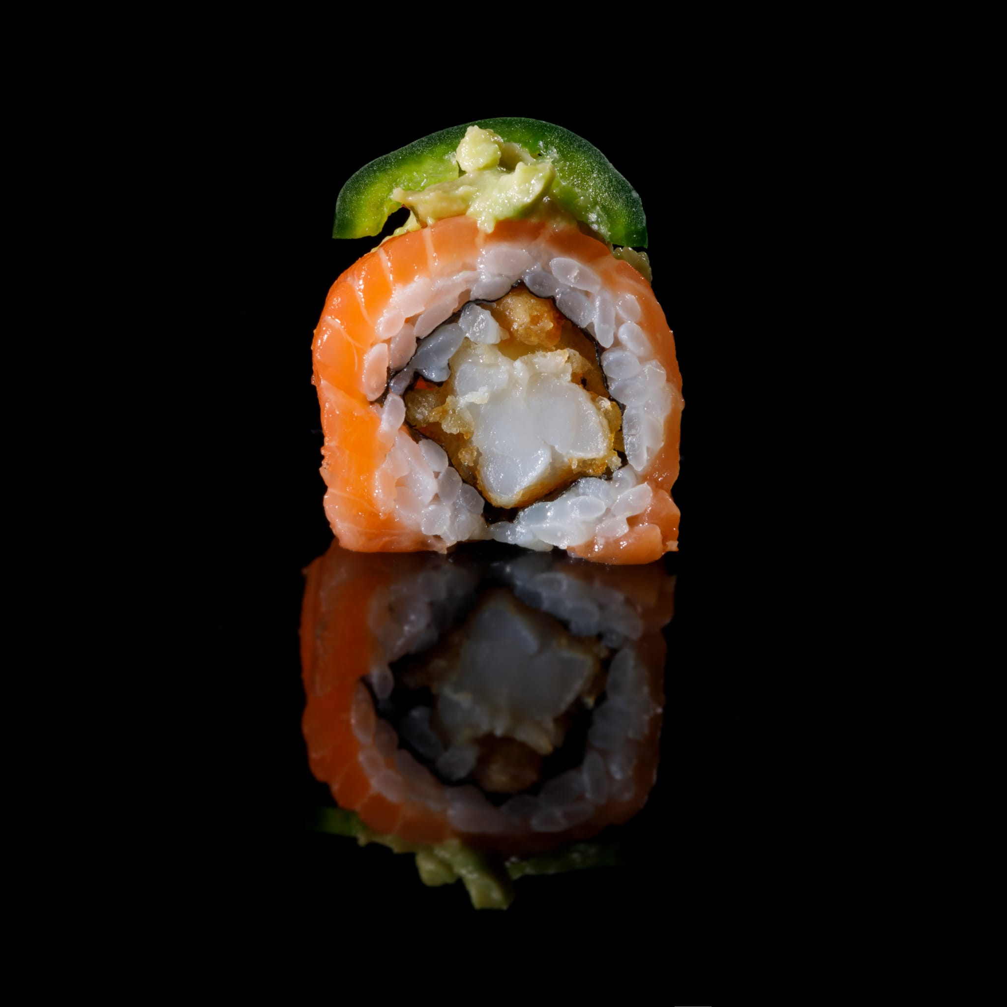 ebi-salmon-guacamole